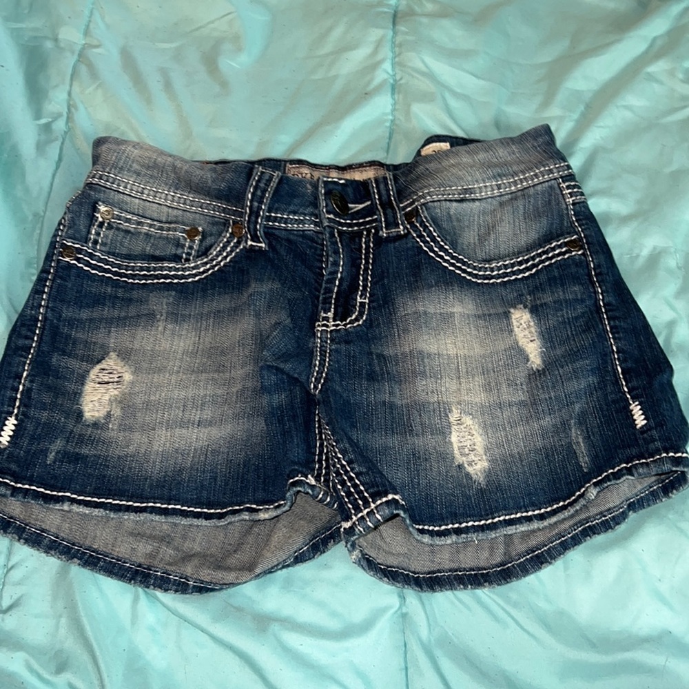 Blue Jean Ripped Shorts BKE